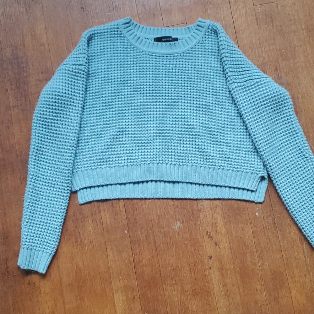 Crop top sweater